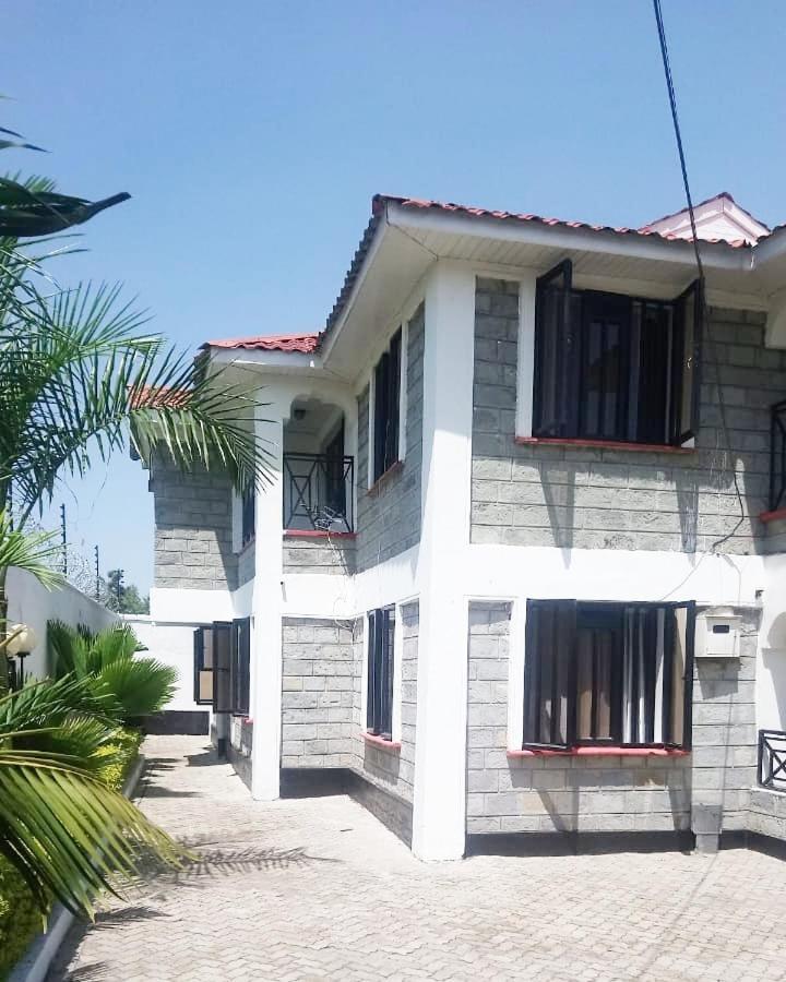 Sofitel 3 Bedrooms Own Compound Mamboleo 基苏木 外观 照片