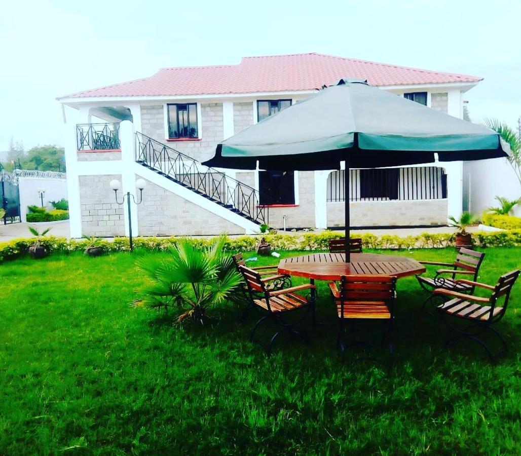 Sofitel 3 Bedrooms Own Compound Mamboleo 基苏木 外观 照片